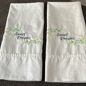 Set (2) Creamy Beige 100% Cotton 540 Thread  Kirkland Embroidered Pillowcases